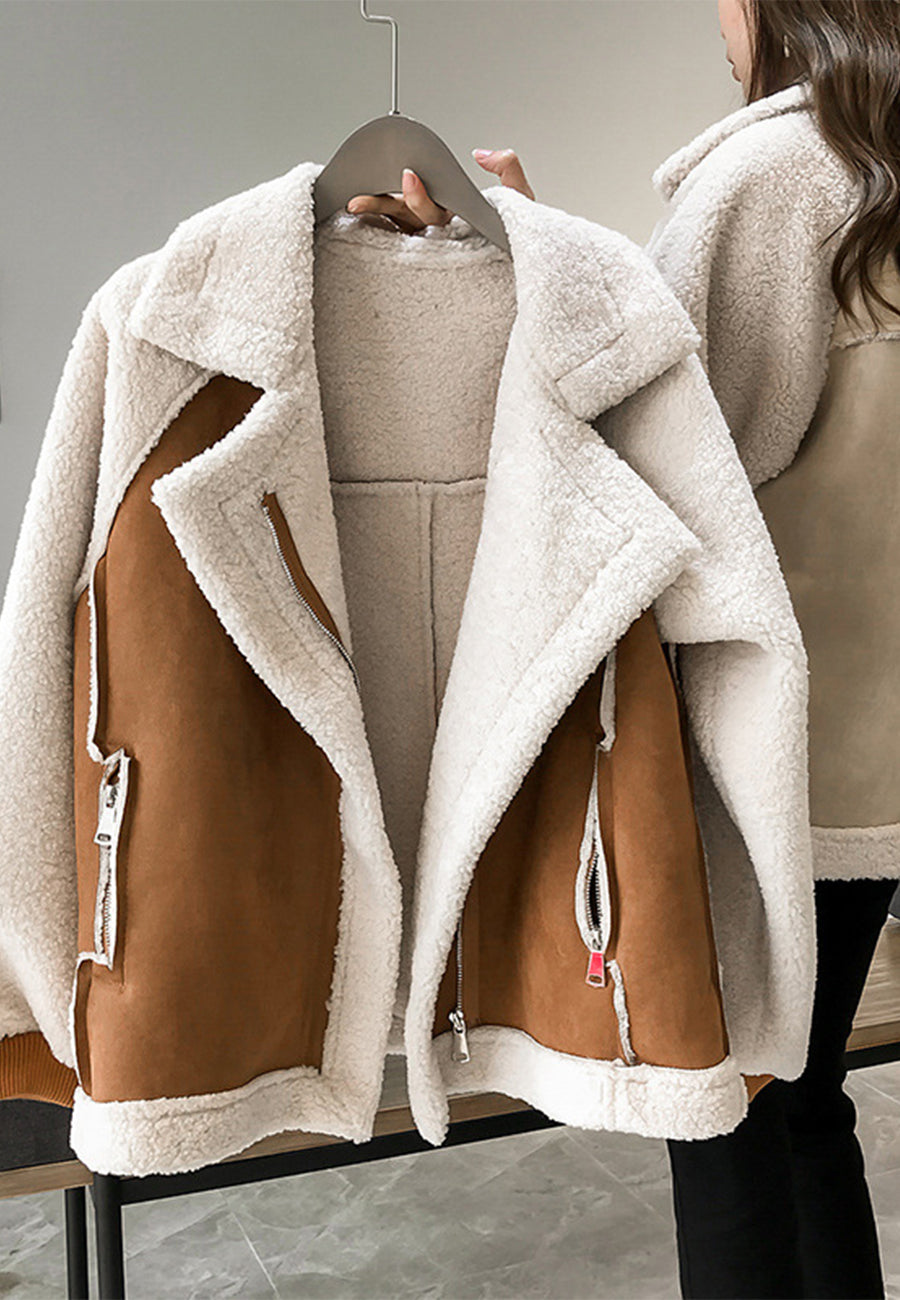 Chaqueta de lana con mangas de piel de oveja