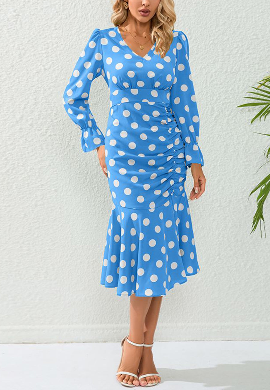 Vestido fruncido con estampado de lunares