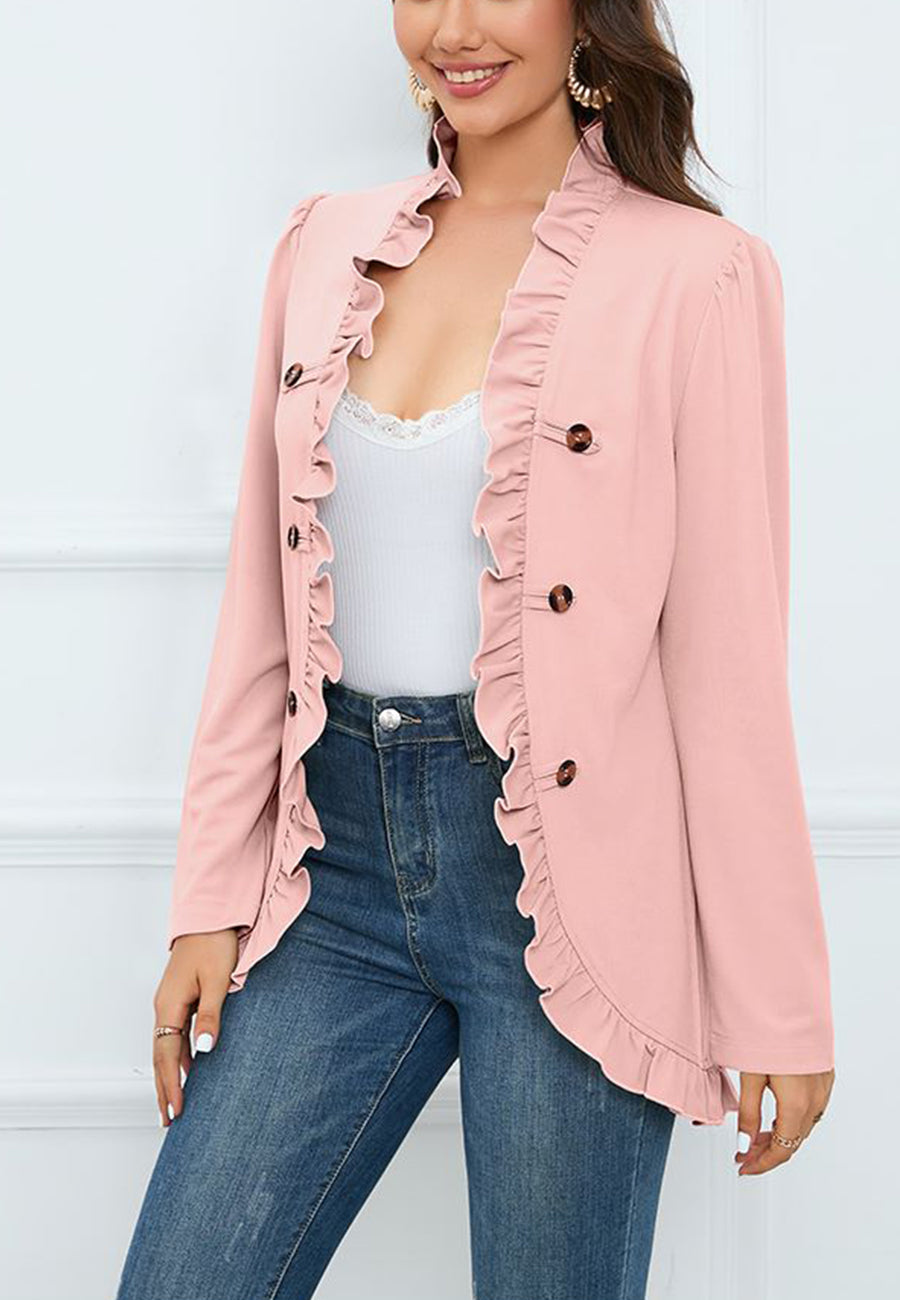 Abrigo con botones en contraste y ribete de volantes