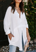 Blusa con botones y bolsillos laterales dobles