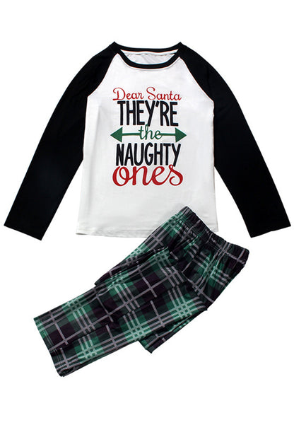Conjunto de camiseta de béisbol y pantalón a cuadros