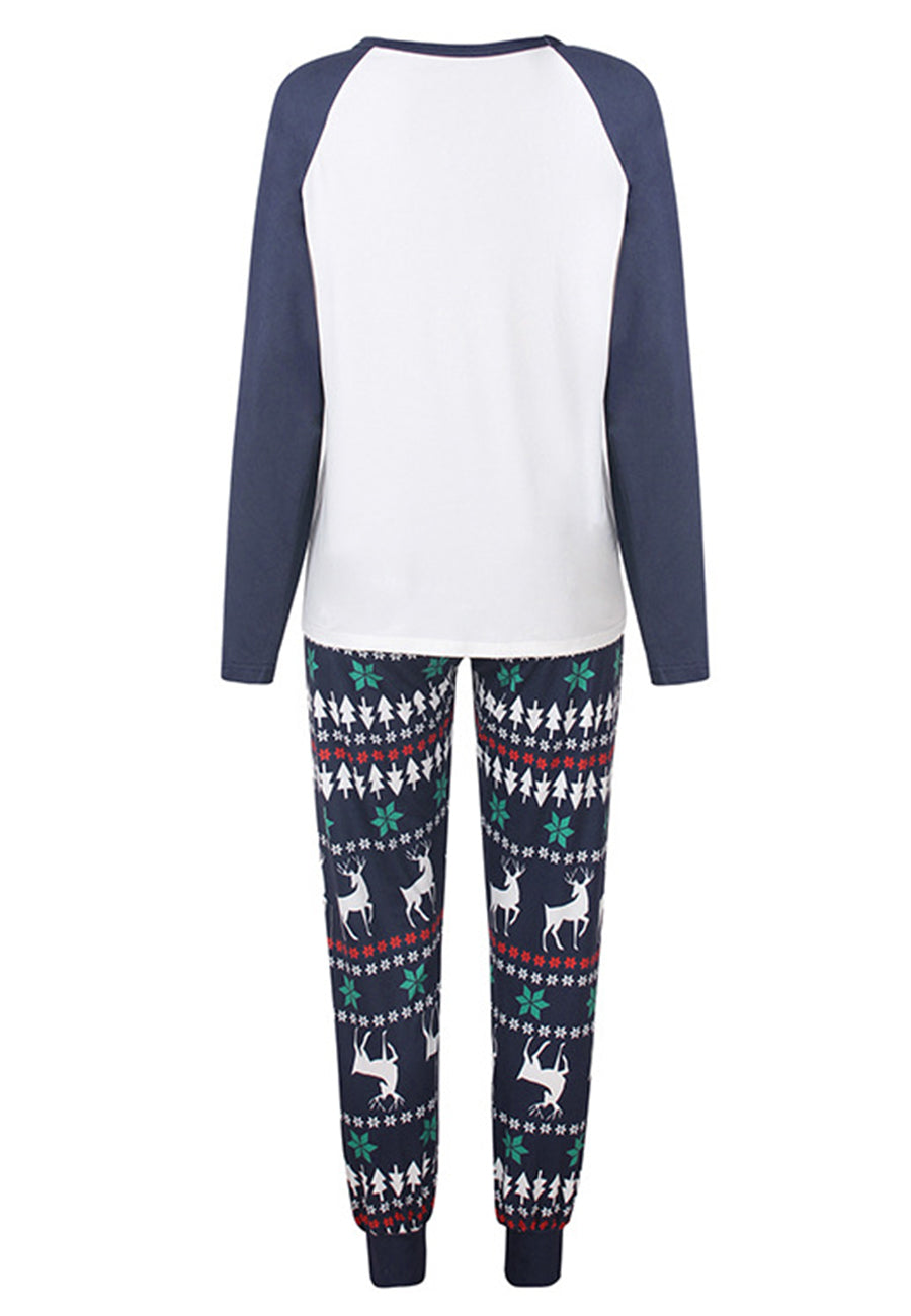 Pijama con diseño de renos