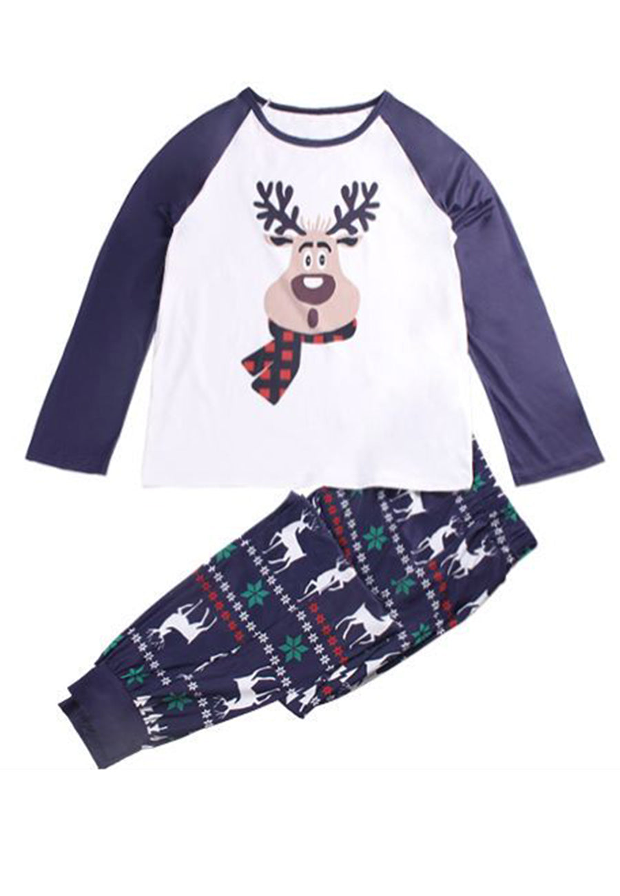 Pijama con diseño de renos