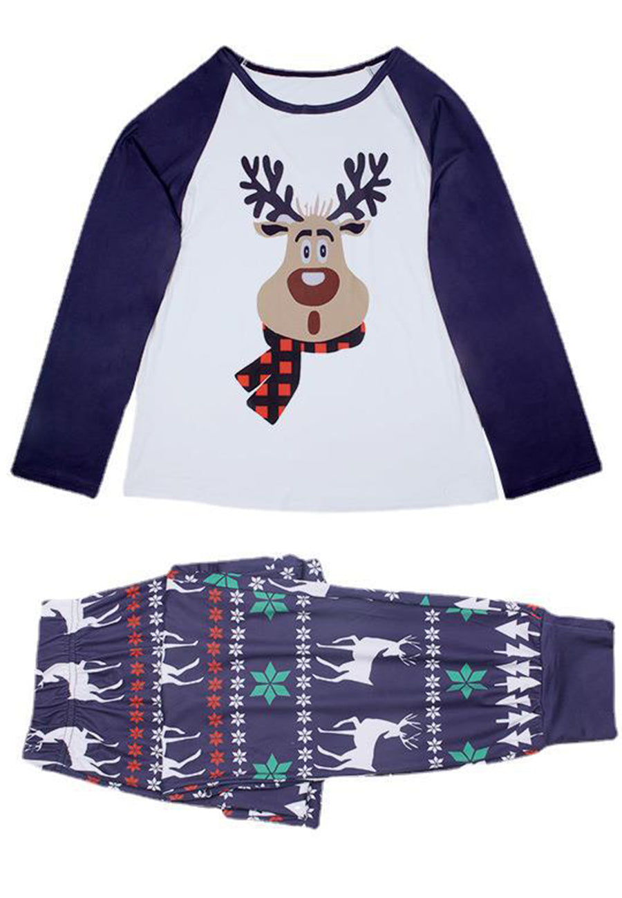 Pijama con diseño de renos