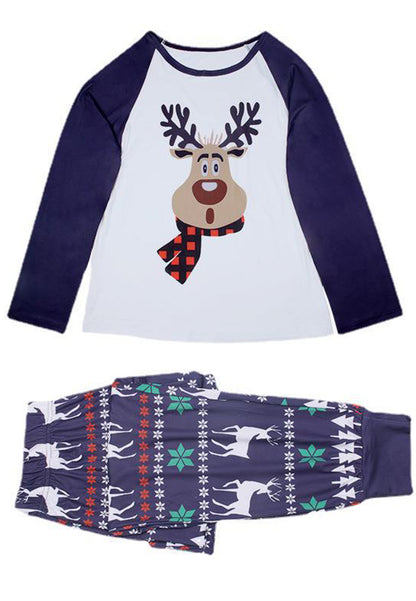 Pijama con diseño de renos