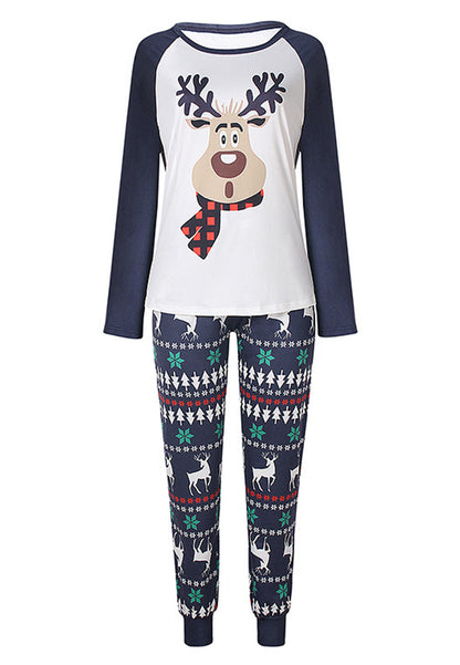 Pijama con diseño de renos