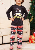 Conjunto de pijama navideño con renos en contraste