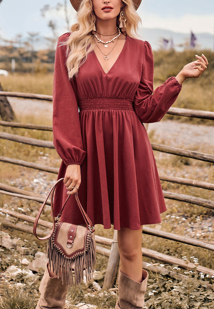 Vestido de cintura fruncida de color liso