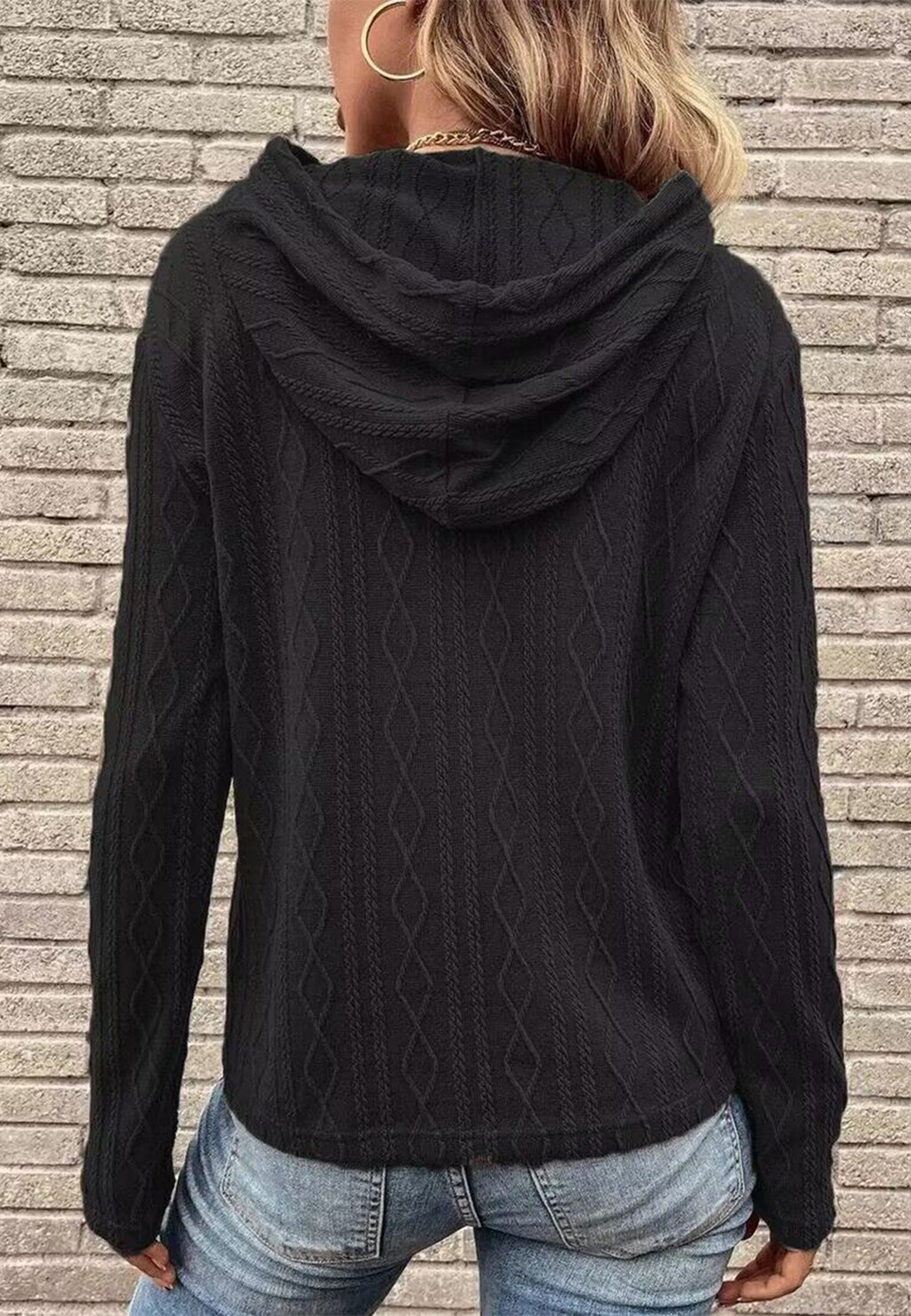 Sudadera con capucha y hombros caídos en punto cable