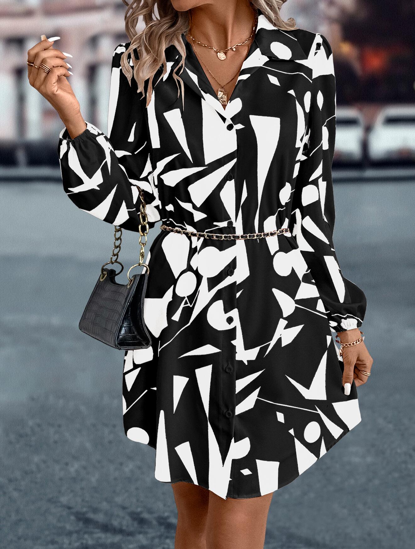 Vestido camisero con botones y estampado abstracto