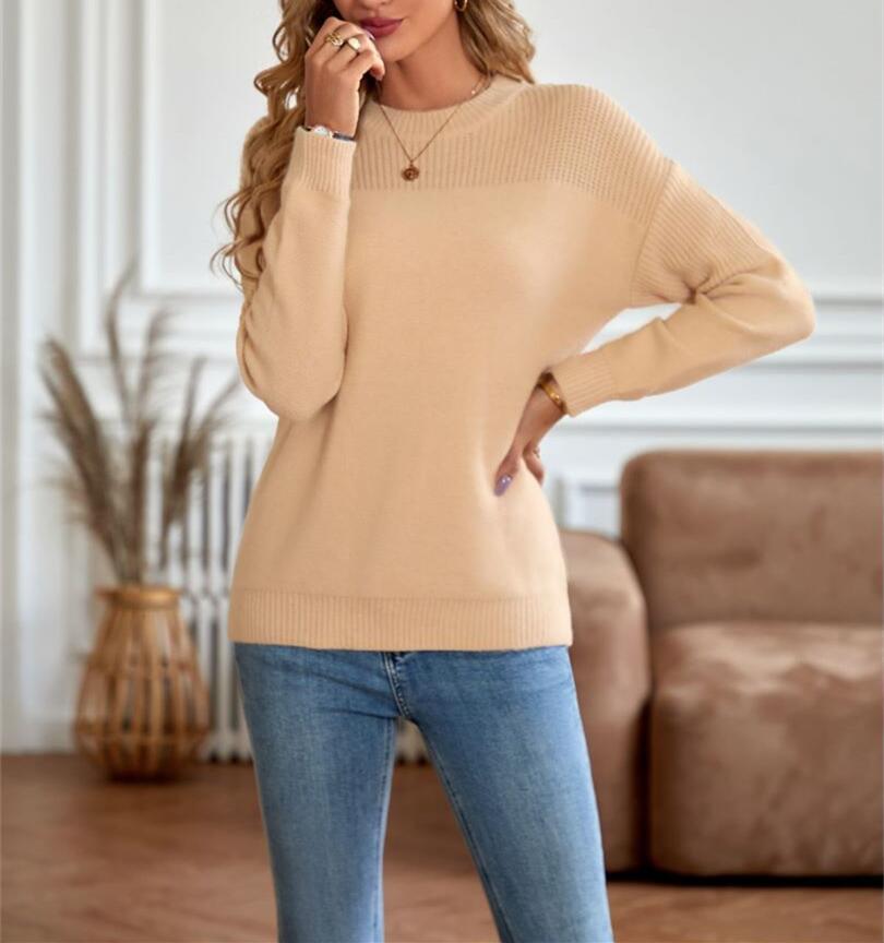 Texture Detailed Crew Neck Sweater