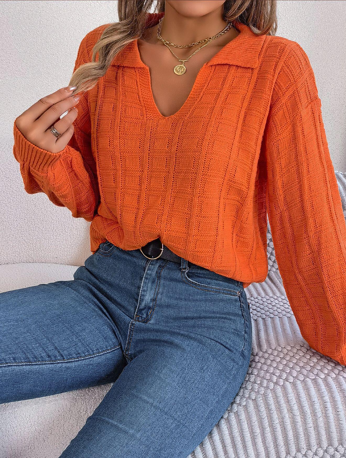 Suéter con cuello y estampado de cuadrados