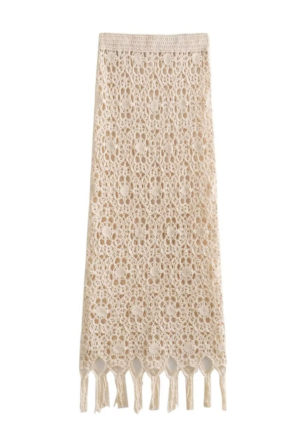Falda de crochet con dobladillo con borlas
