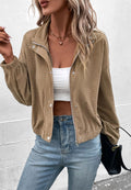 Chaqueta con botones y cremallera y cuello de gofre