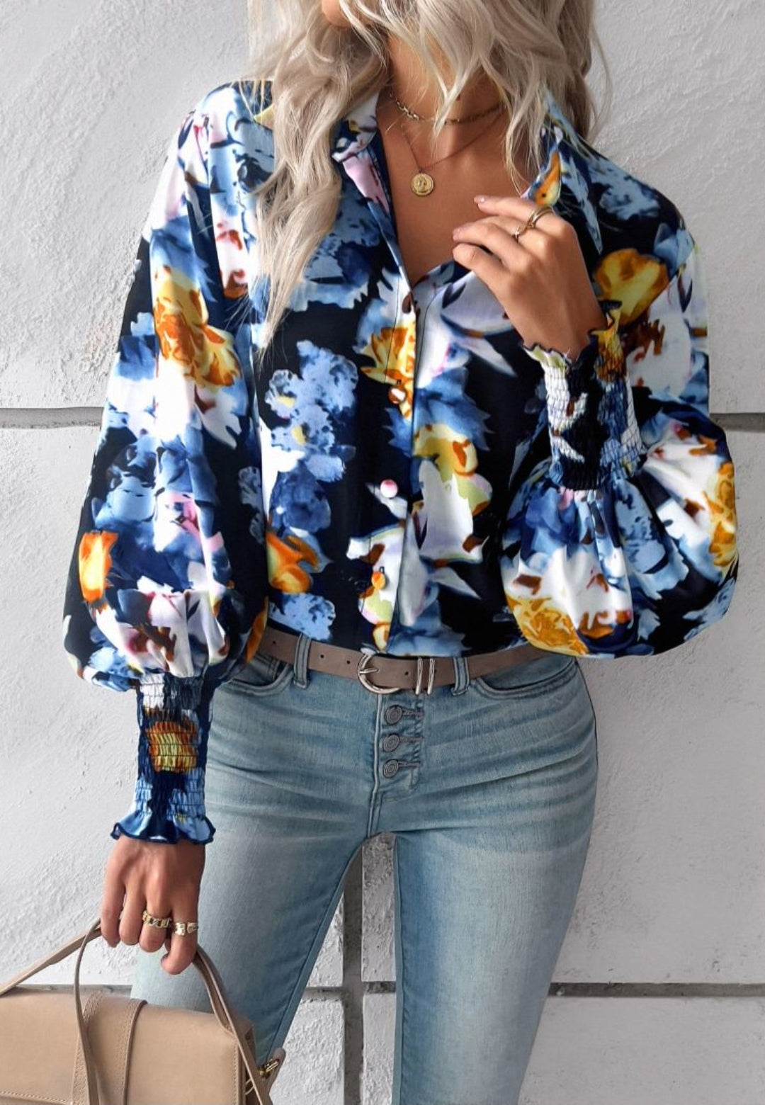 Camisa estampada con mangas de obispo