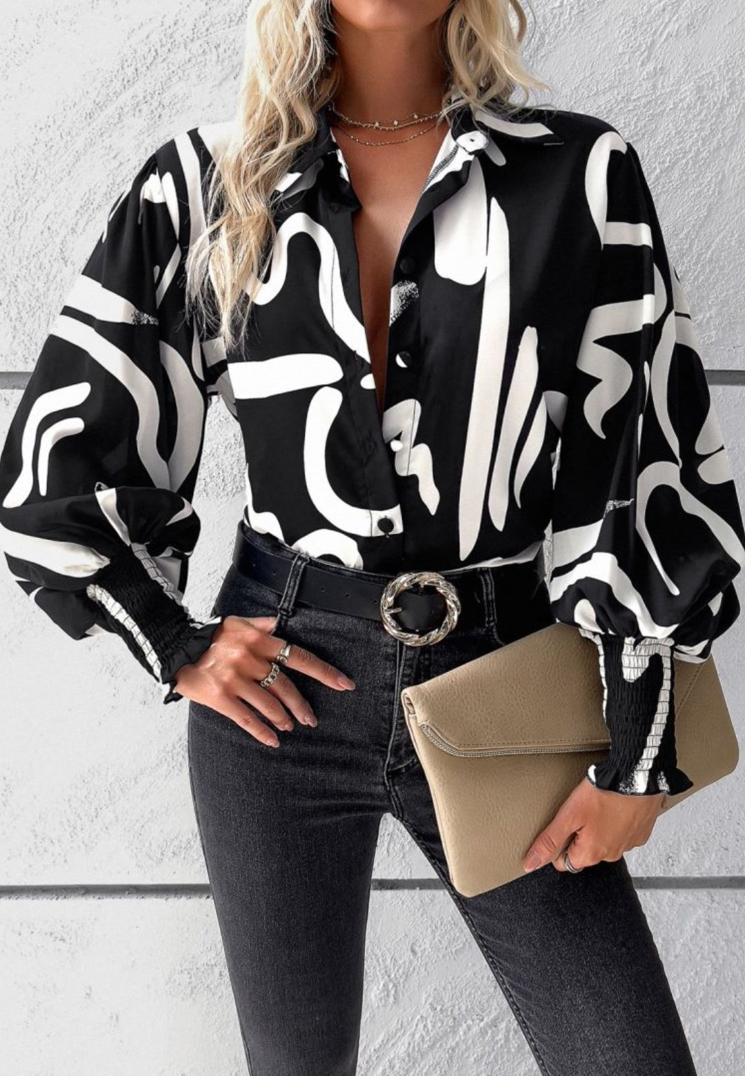 Camisa estampada con mangas de obispo