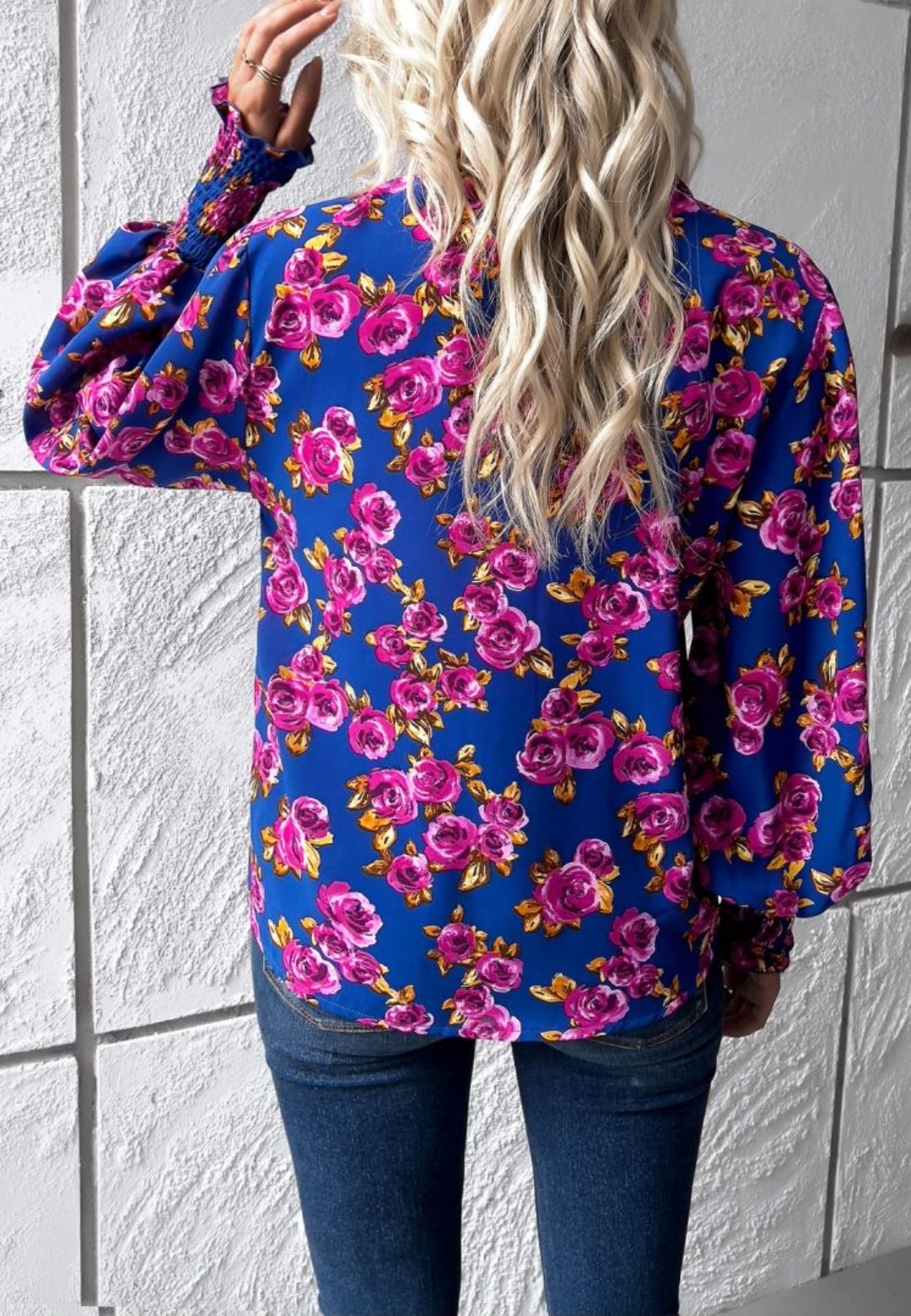 Camisa estampada con mangas de obispo