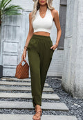 Pantalón recto con bolsillos laterales y cintura fruncida