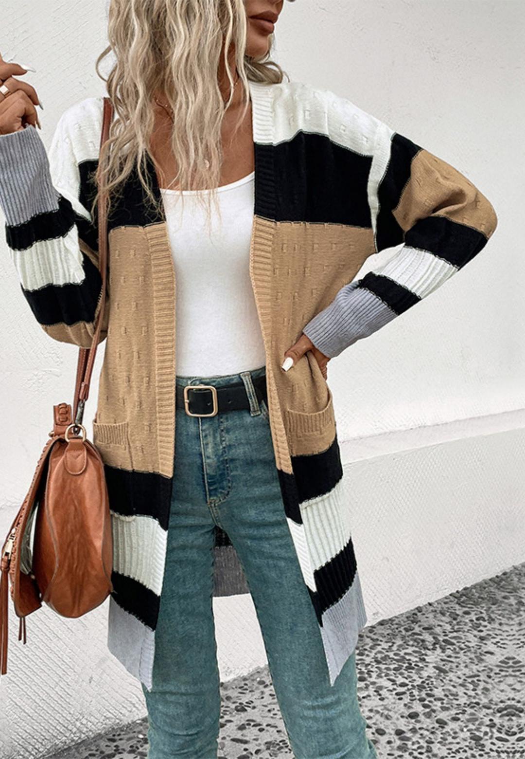 Cárdigan largo texturizado con bolsillo delantero y mangas largas a rayas