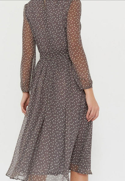 Vestido con estampado de lunares transparentes