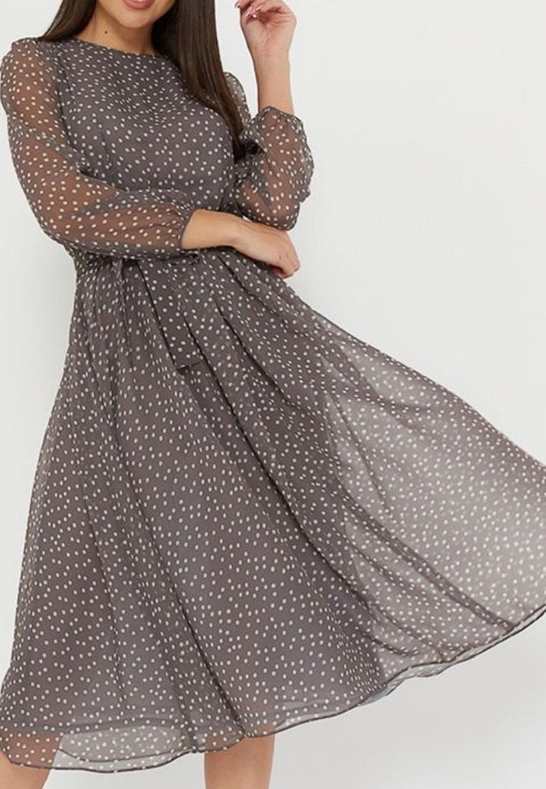 Vestido con estampado de lunares transparentes