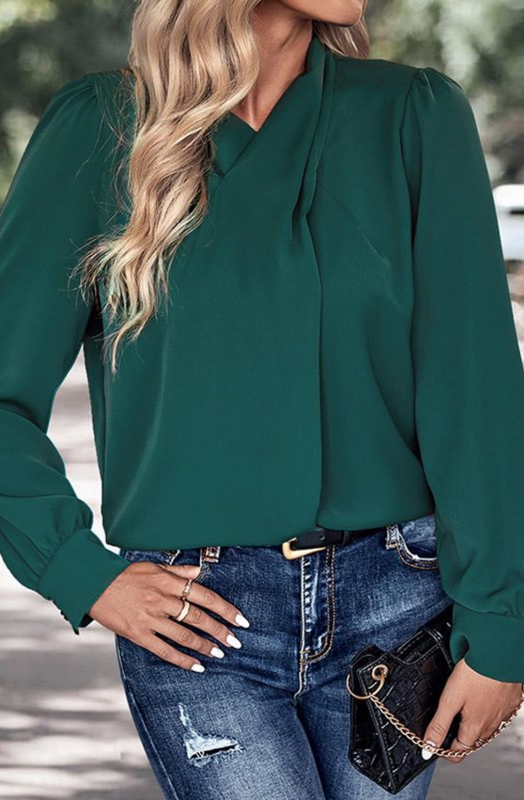 Blusa con detalle de cuello cruzado