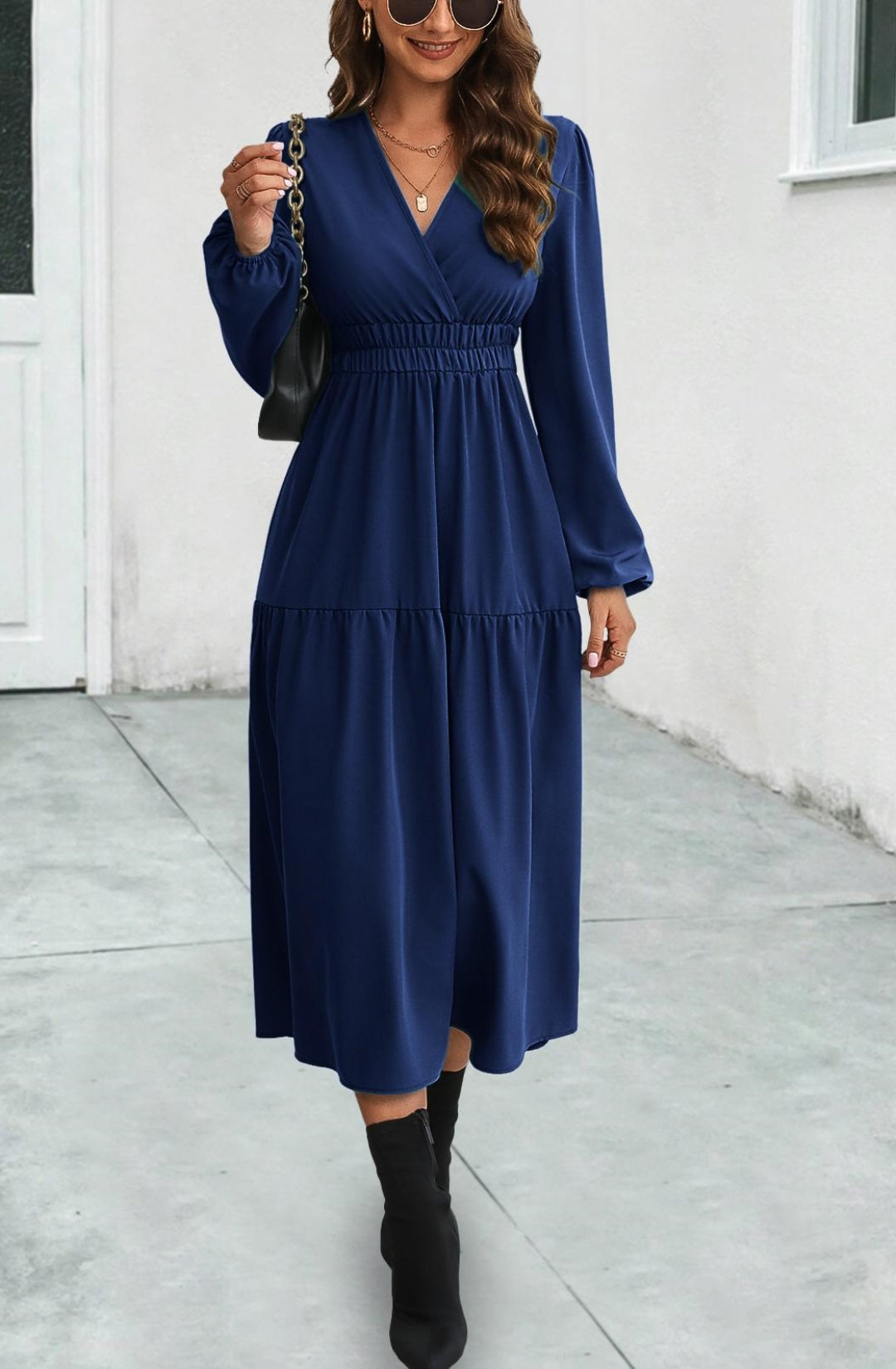 Vestido de color liso con cintura ceñida