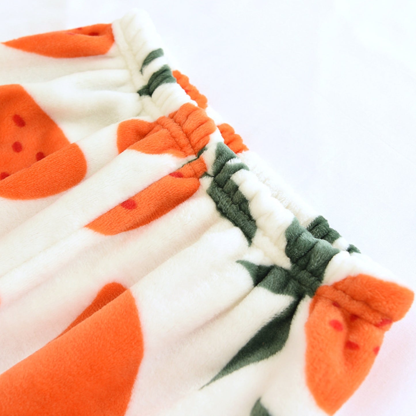 Contrast Fruit Pattern Pajama Coordinates