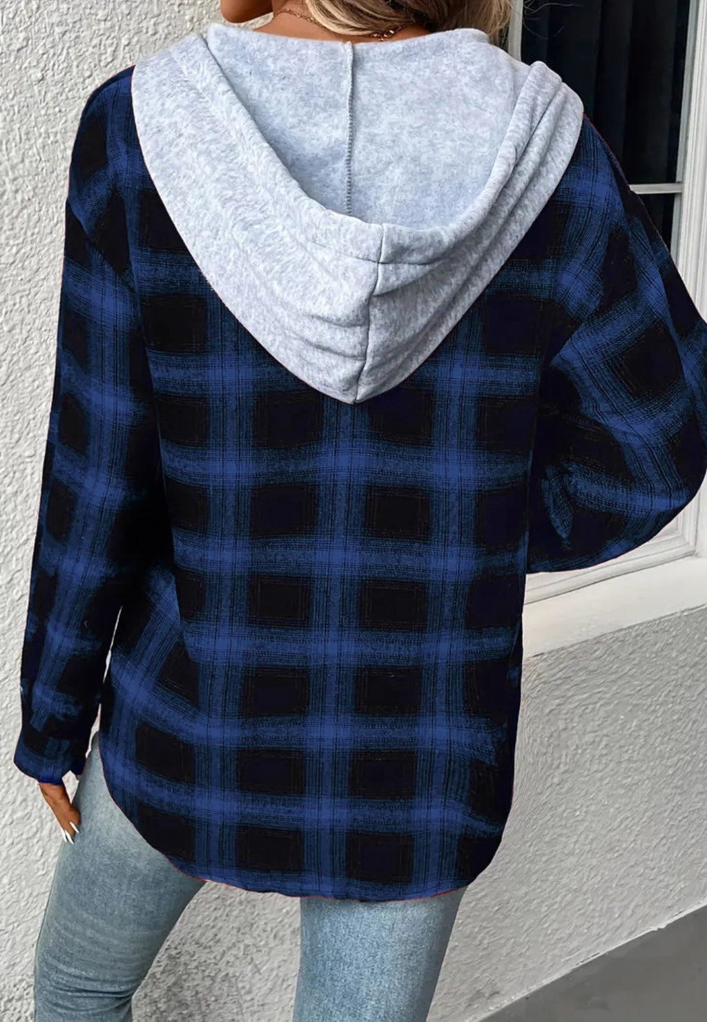 Chaqueta con capucha en contraste y estampado de cuadros