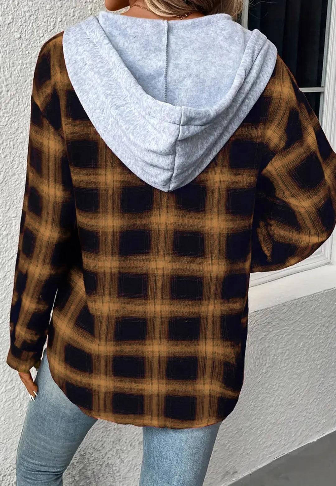Chaqueta con capucha en contraste y estampado de cuadros
