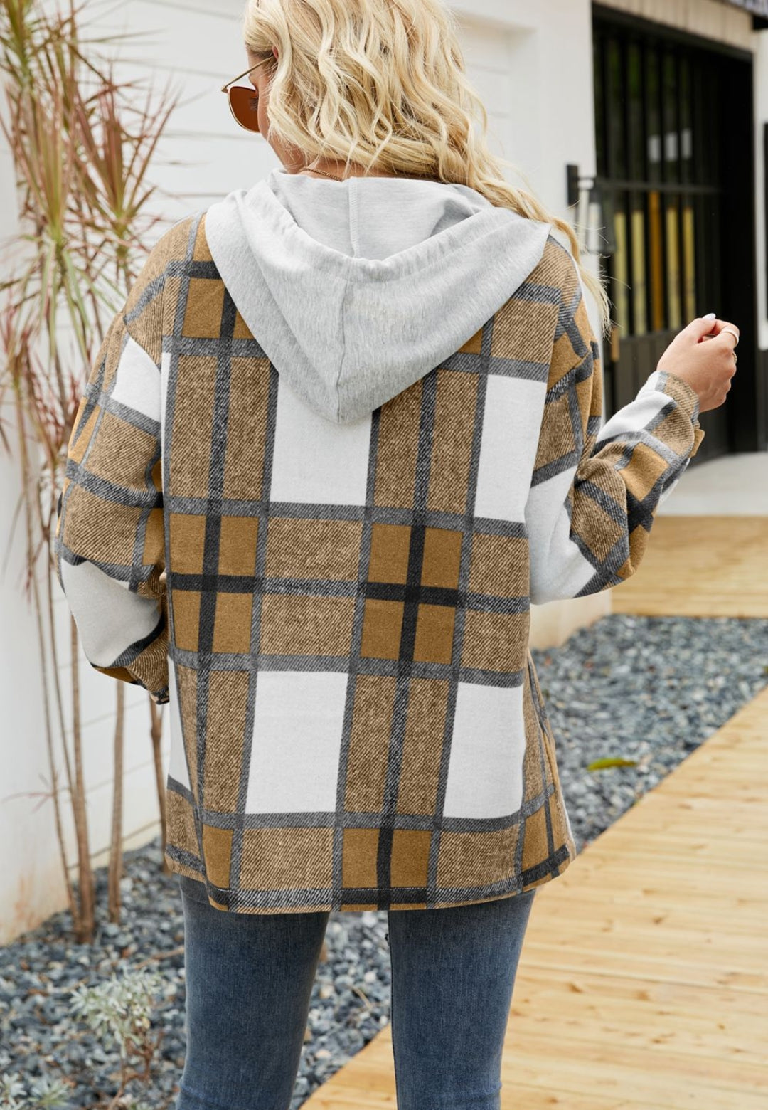 Chaqueta con capucha y estampado de cuadros