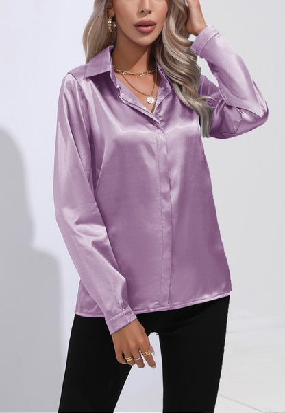 Camisa de satén con cuello abotonado