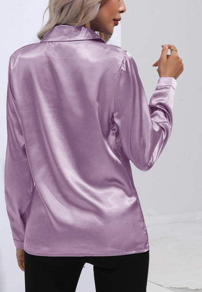 Camisa de satén con cuello abotonado