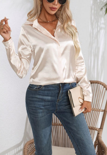 Camisa de satén con cuello abotonado