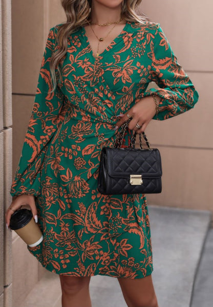 Vestido con lazo lateral y estampado floral