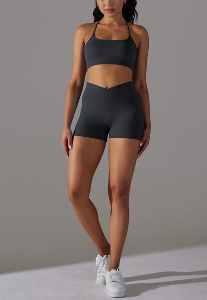 Conjunto deportivo sin espalda en color liso