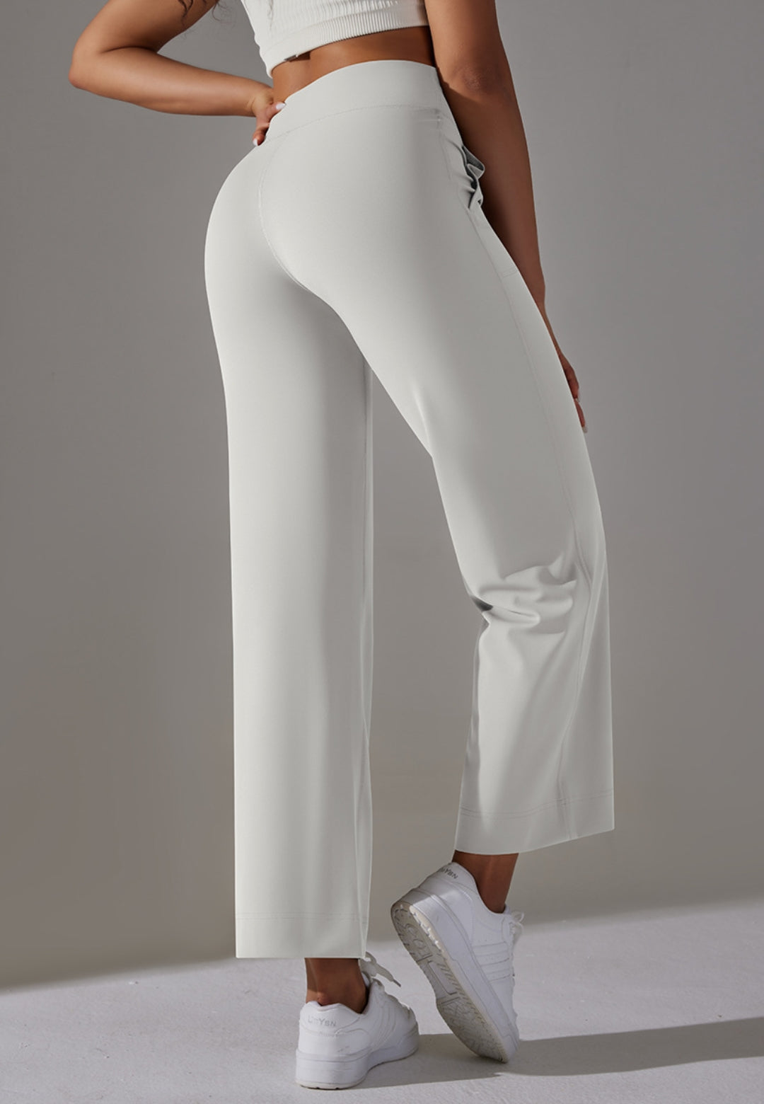 Pantalones de pierna recta con lazo en la cintura