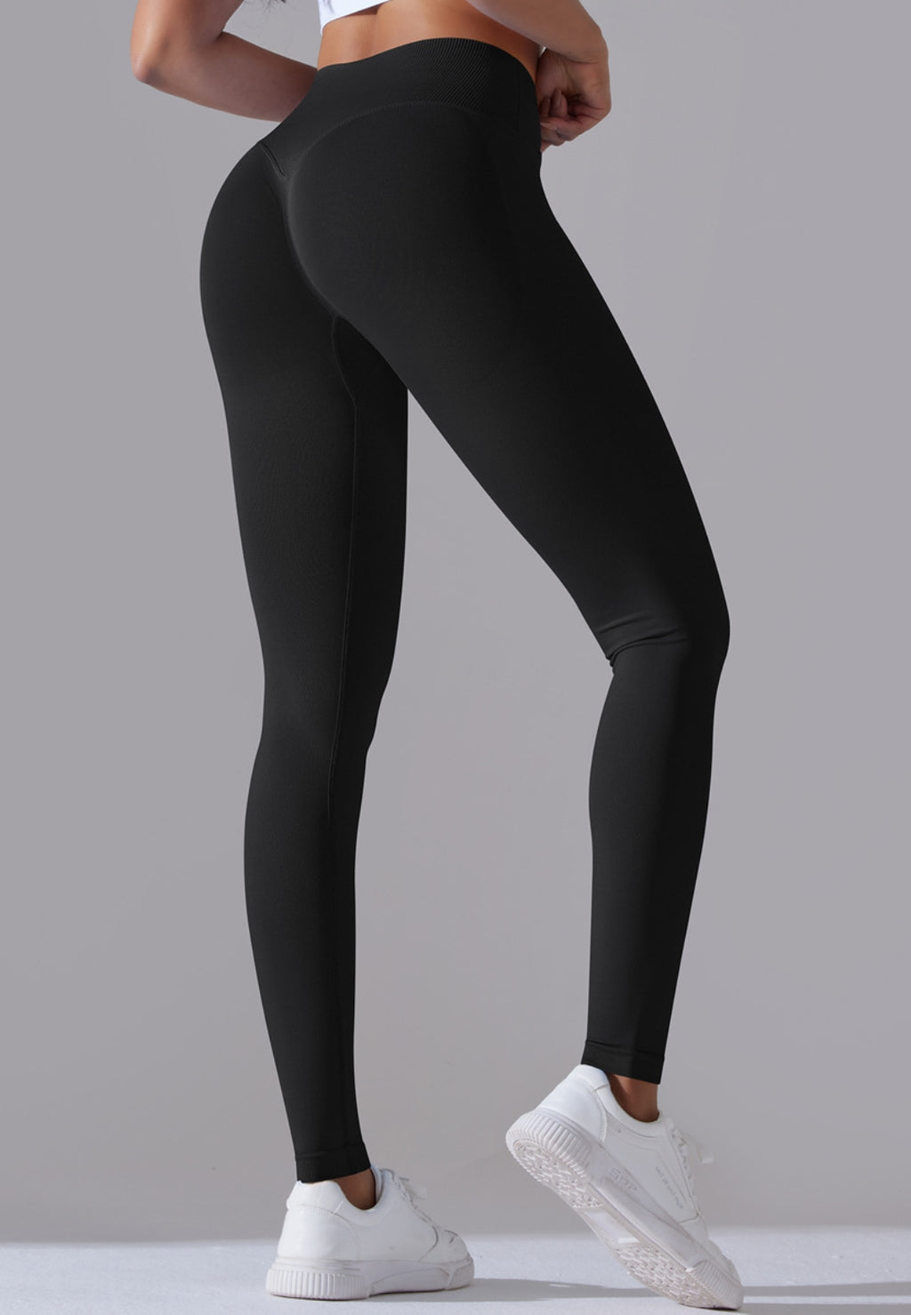 Leggings deportivos con cintura en V y canalé