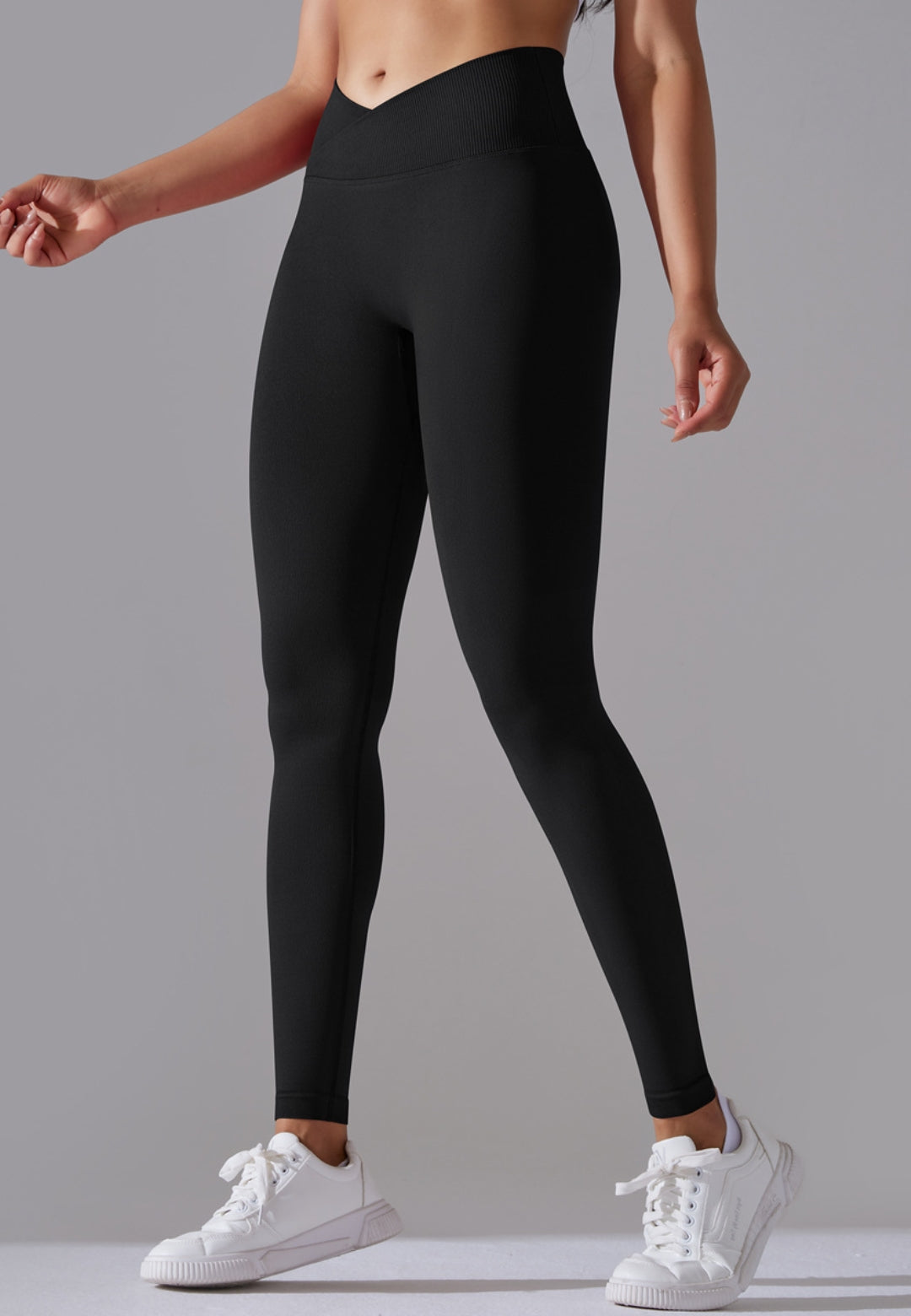 Leggings deportivos con cintura en V y canalé
