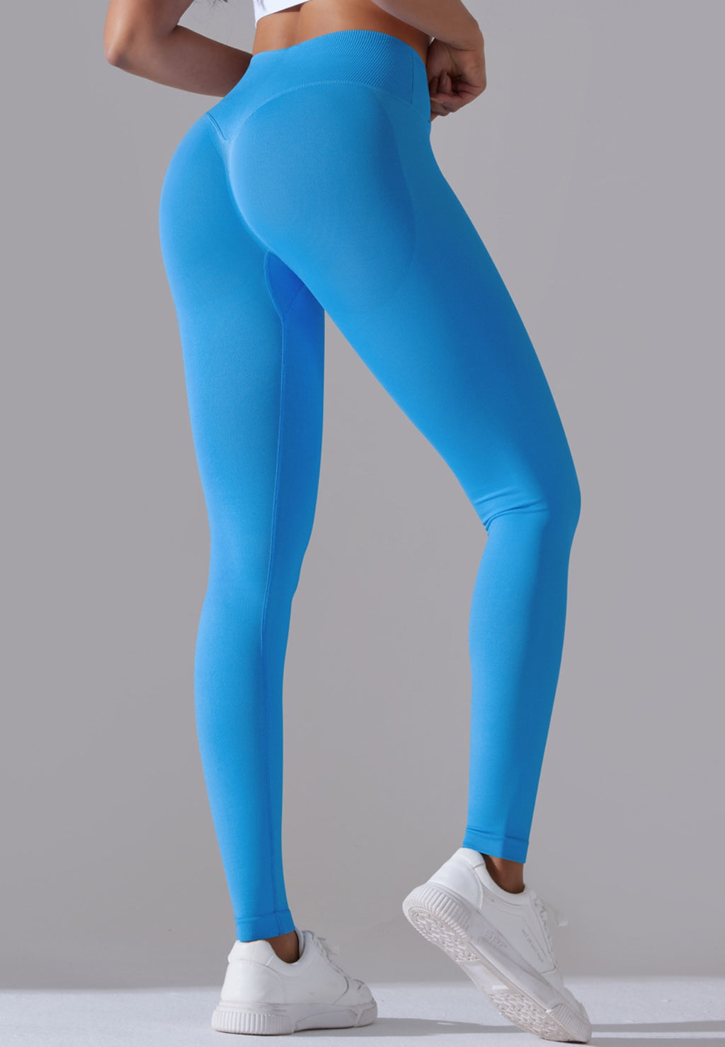 Leggings deportivos con cintura en V y canalé