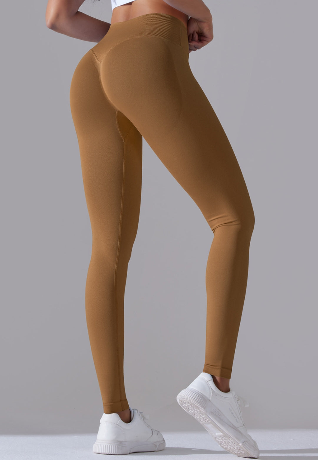Leggings deportivos con cintura en V y canalé