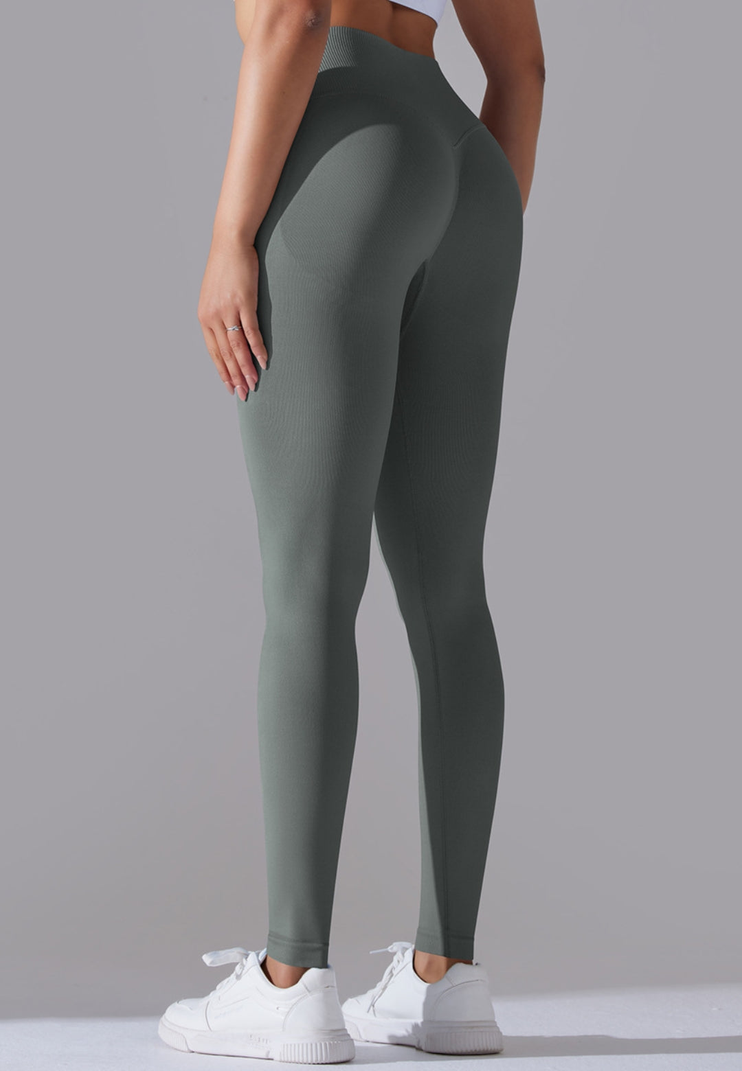 Leggings deportivos con cintura en V y canalé