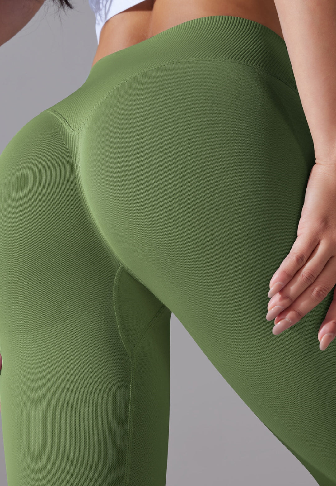 Leggings deportivos con cintura en V y canalé