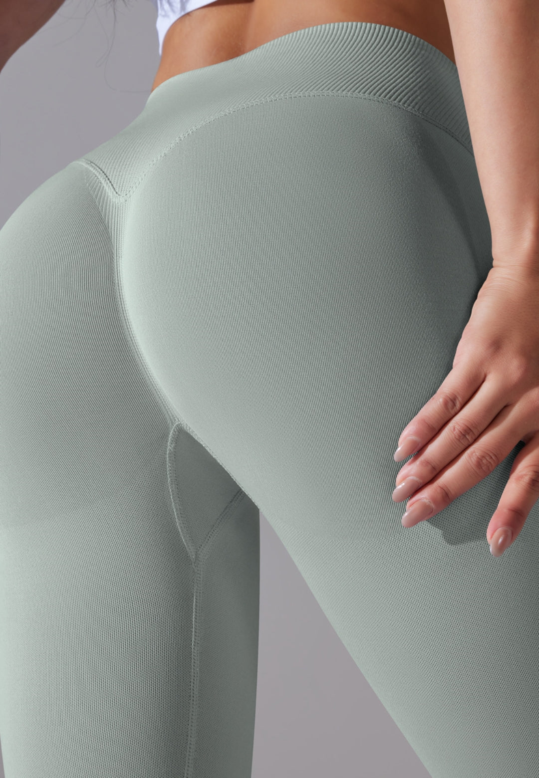 Leggings deportivos con cintura en V y canalé