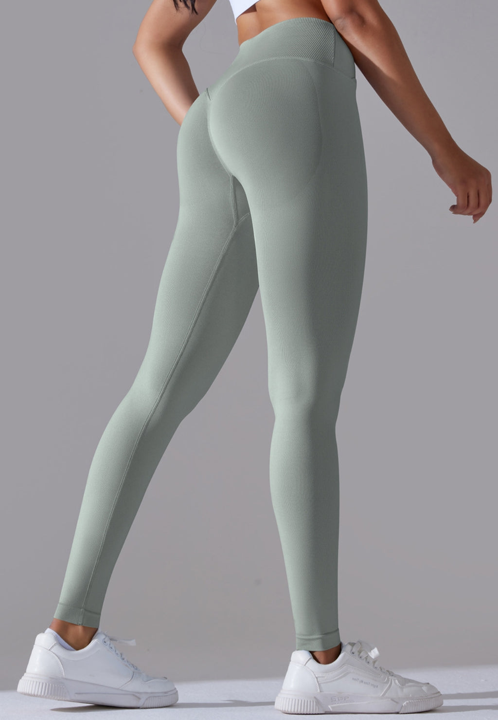 Leggings deportivos con cintura en V y canalé