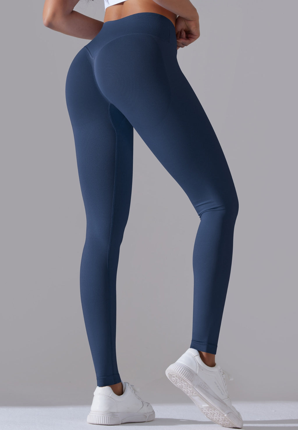 Leggings deportivos con cintura en V y canalé