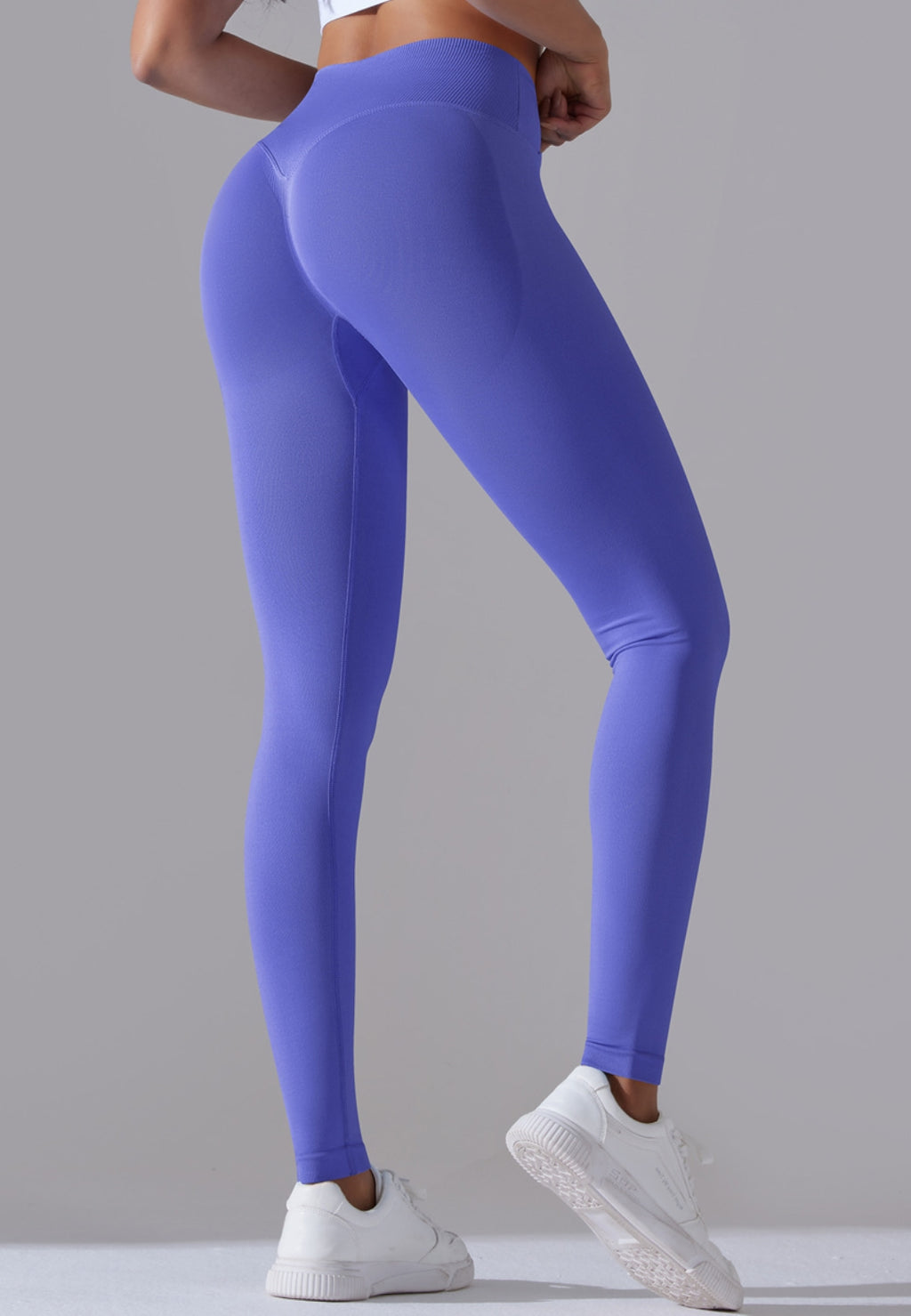 Leggings deportivos con cintura en V y canalé