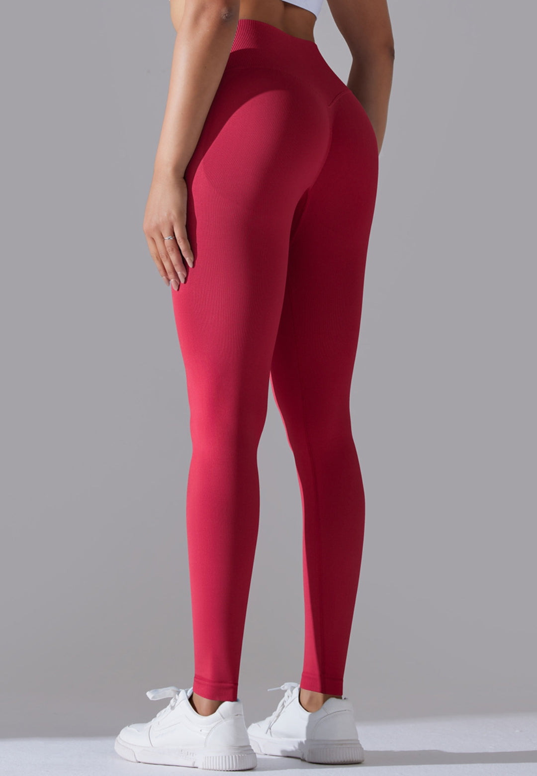 Leggings deportivos con cintura en V y canalé