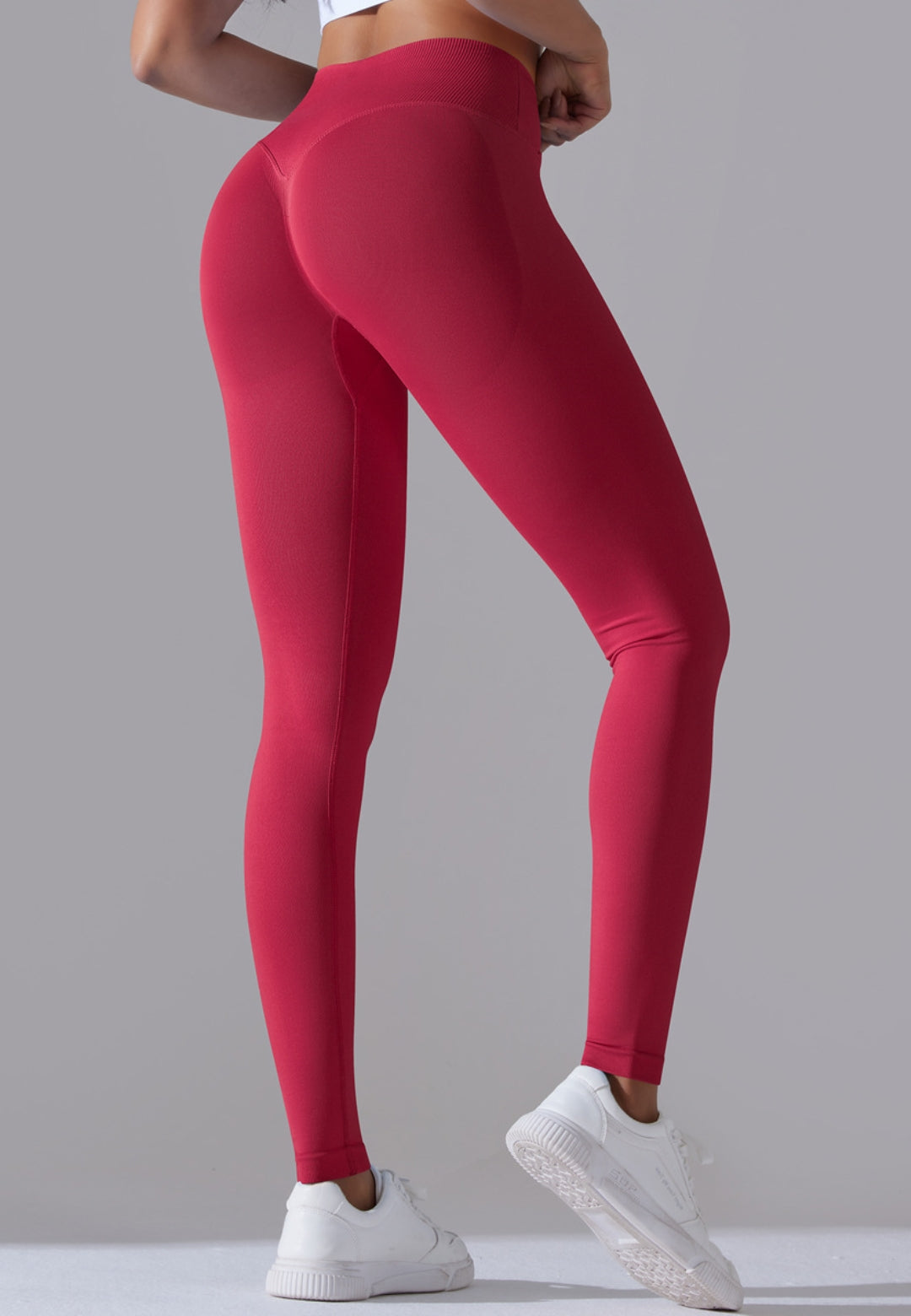 Leggings deportivos con cintura en V y canalé