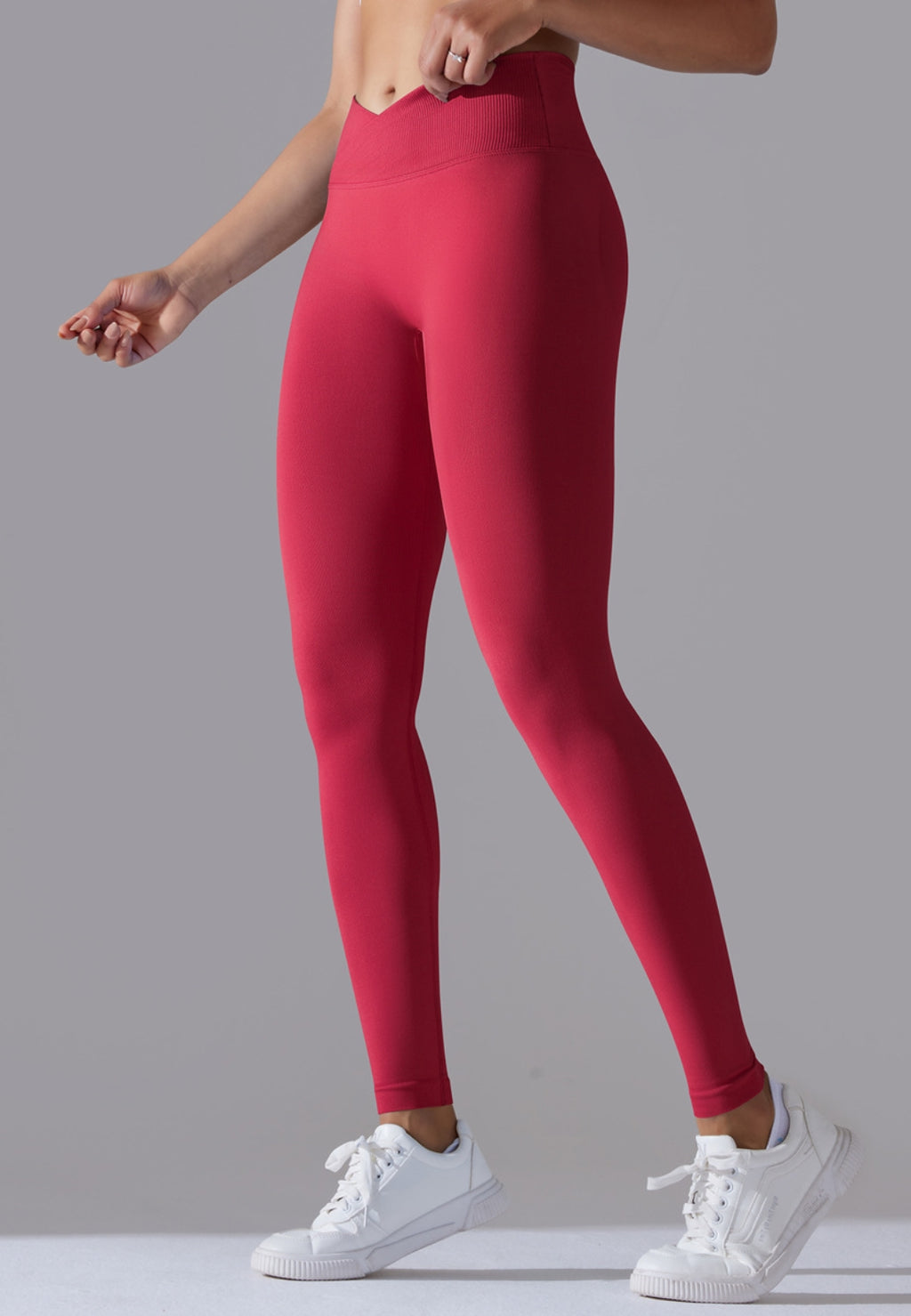 Leggings deportivos con cintura en V y canalé
